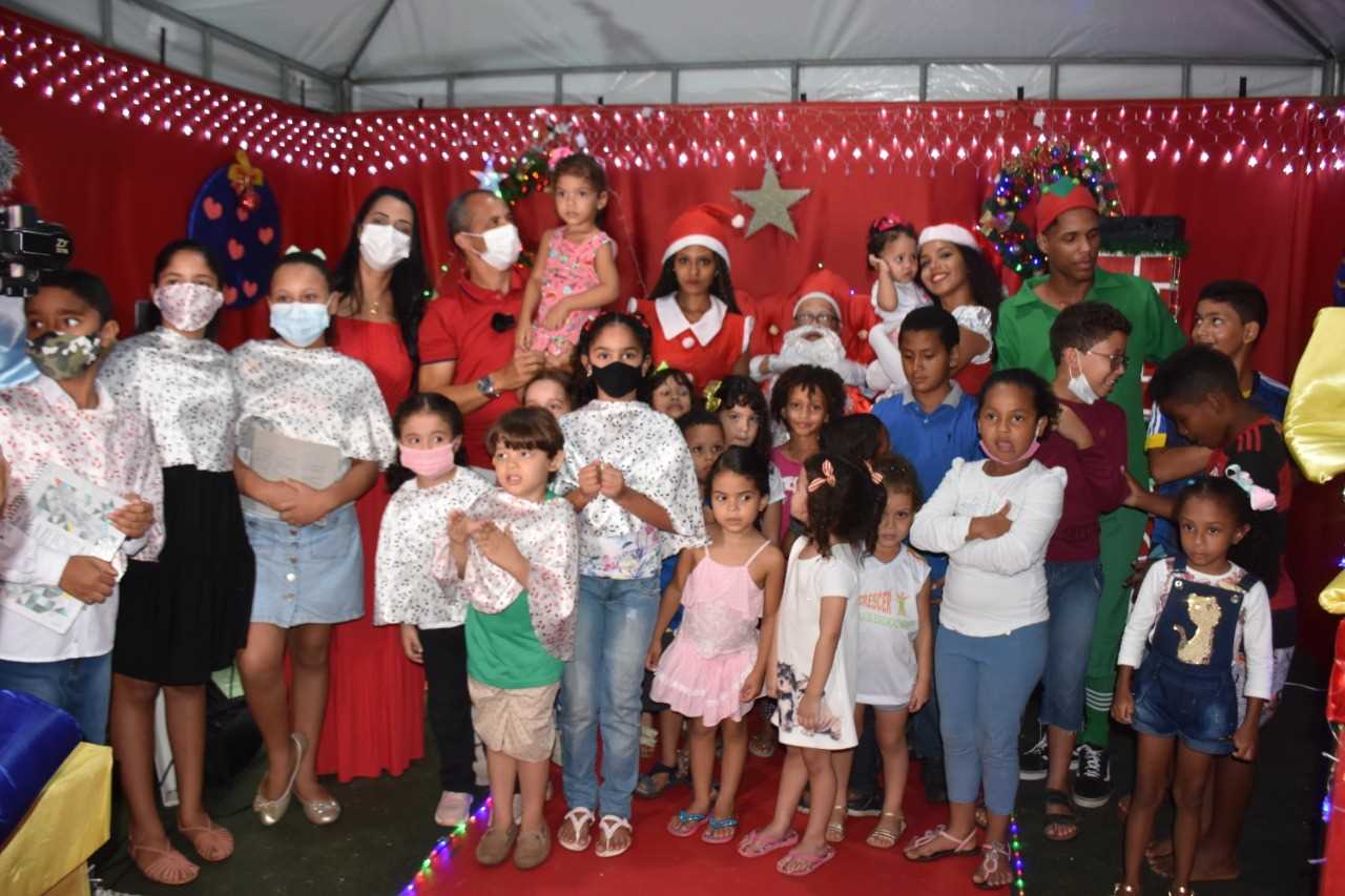 Camacã: Prefeitura inaugura a Vila Natal e encanta a população, principalmente as crianças